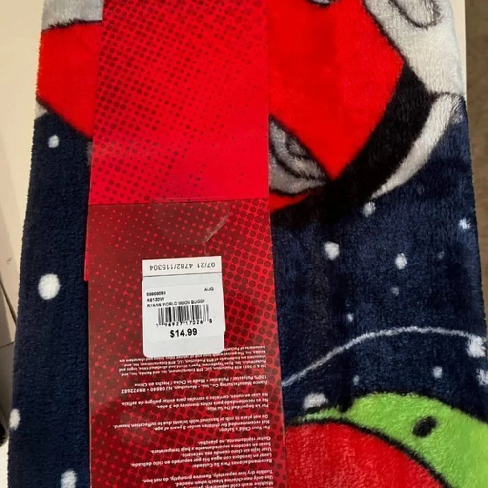 Ryan's World Kid's Throw - Galaxy Explorers (TWO‎ throws) (new) (kids)